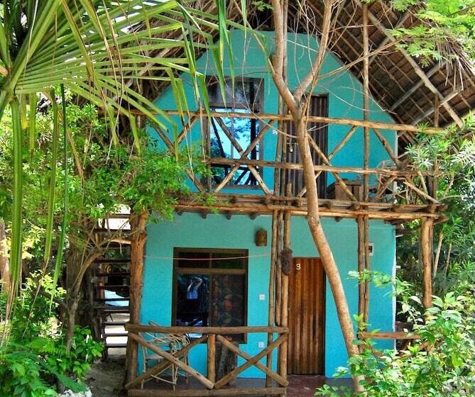 Quarto Estandar com Sacada, Sagando Bungalows
