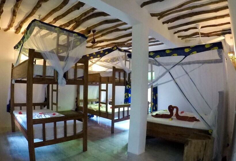 اتاق خانوادگی, Sagando Bungalows
