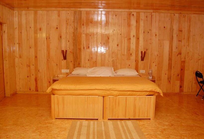 سوئیت با تخت بزرگ, Surya Holidays Kodaikanal