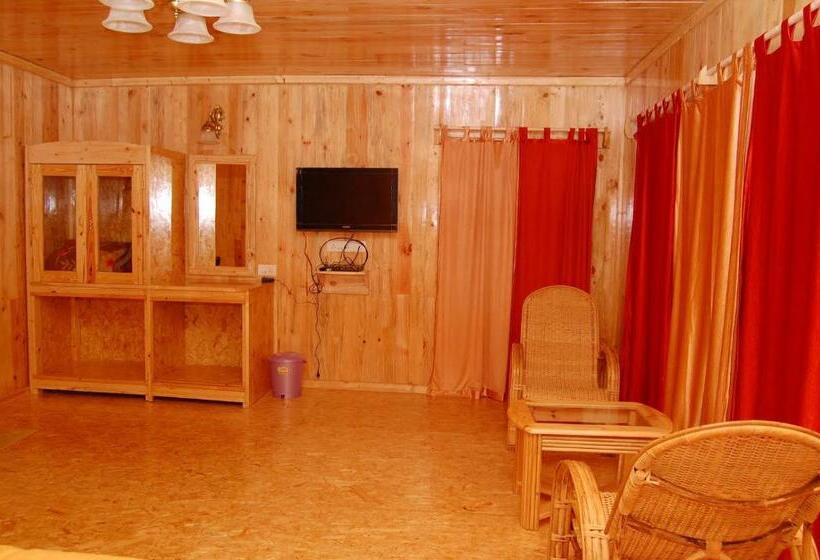سوئیت با تخت بزرگ, Surya Holidays Kodaikanal