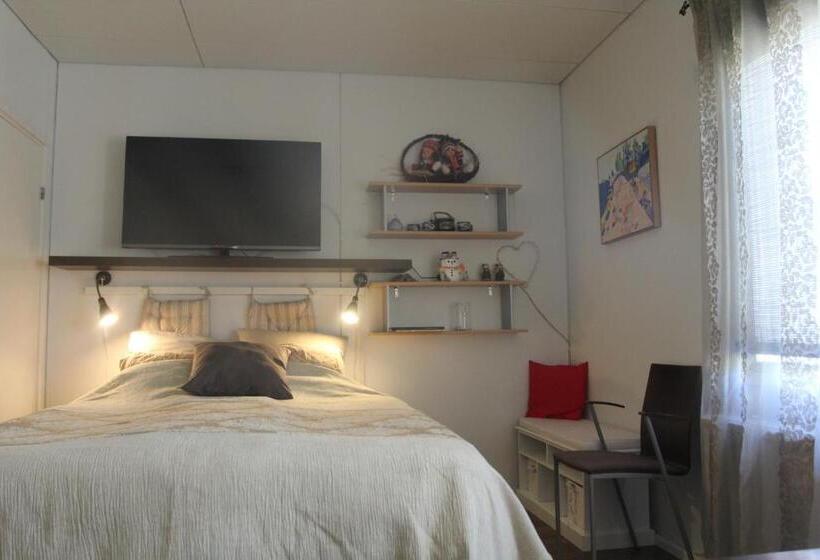 패밀리 룸, Wanha Autti Camping Rovaniemi