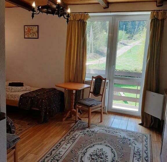 اتاق استاندارد, Guest House U Sester