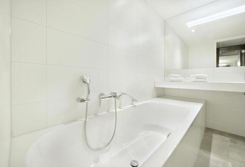 Номер Deluxe, Van Der Valk Hotel Nijmegen Lent