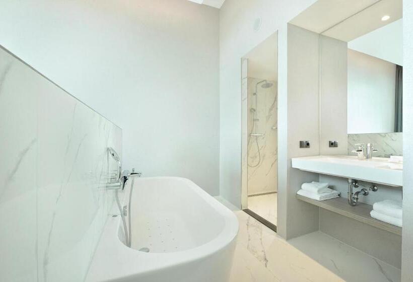 Номер Superior Кровать Кинг, Van Der Valk Hotel Nijmegen Lent