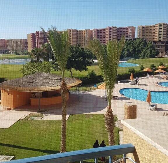 آپارتمان 1 خوابه با چشم‌انداز استخر, Porto Golf Marina