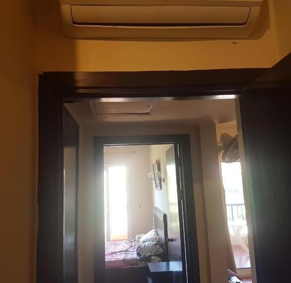 آپارتمان 1 خوابه با چشم‌انداز استخر, Porto Golf Marina