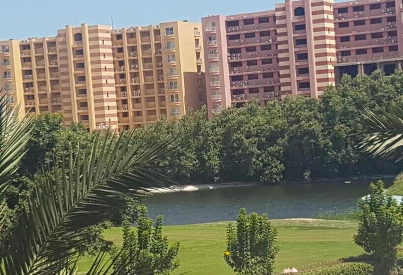 آپارتمان 1 خوابه با چشم‌انداز استخر, Porto Golf Marina