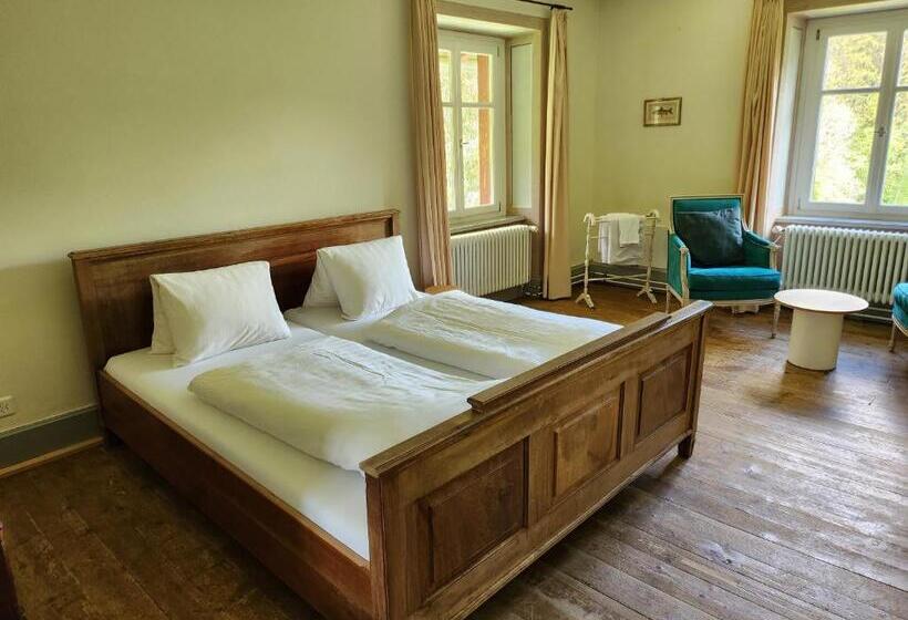 标准间, Gasthaus Crestasee