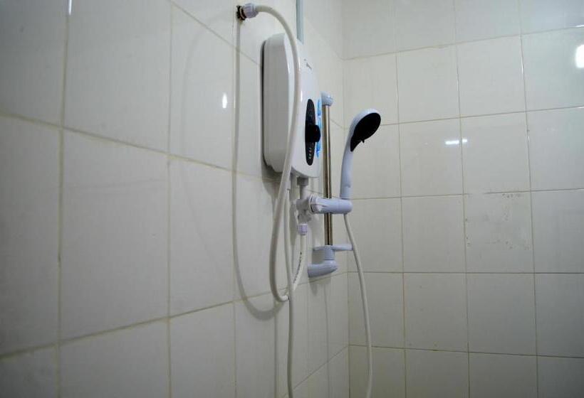 Семейный Номер, D Bj Motel