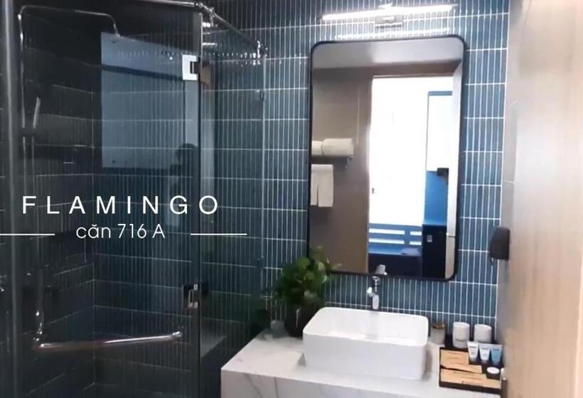 استودیو استاندارد با تخت کینگ, Flamingos Hải Tiến