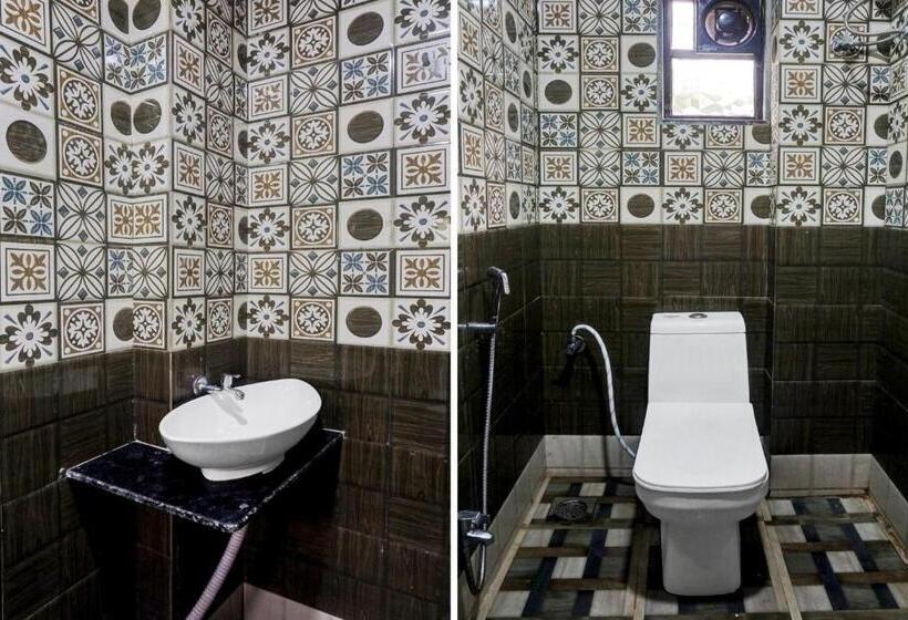 Трехместный Номер Классика, Oyo Hotel Krishna Residency
