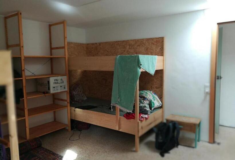 تختخواب در اتاق مشترک, Bett Im Hostel öko Finca Mogan