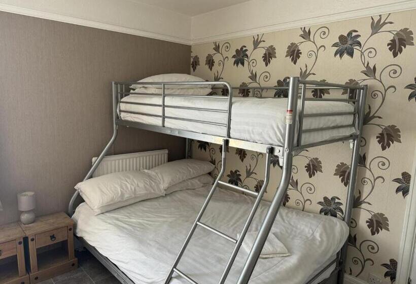 Номер Стандарт Трехместный, Clacton Guest House