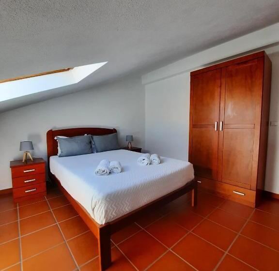 استودیو خانوادگی, Vicentina Guest House