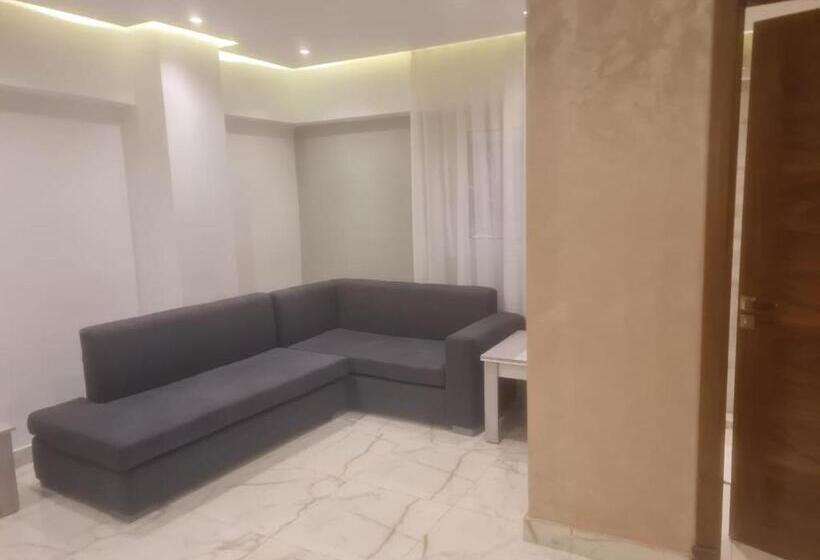 سوییت جونیور لوکس, El Mesaadya Hotel فندق المساعدية