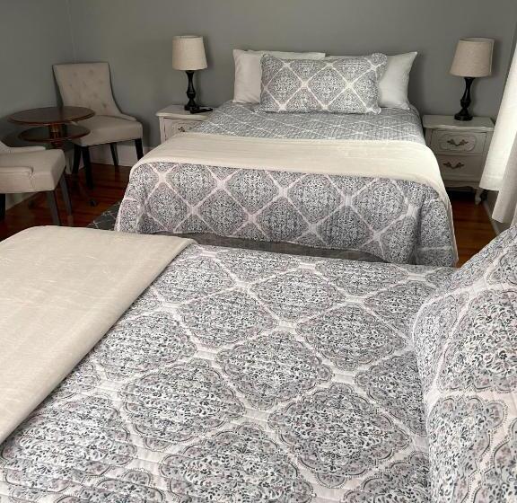 Номер Стандарт Совместная Ванная, Hudson House Bed And Breakfast