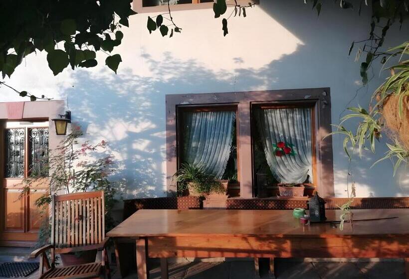 스탠다드 룸, Room In Guest Room   Small Holiday Cottage