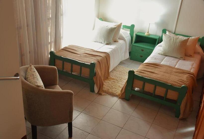 חדר סטנדרט לארבעה, Casablanca Melo, Córdoba, Argentina