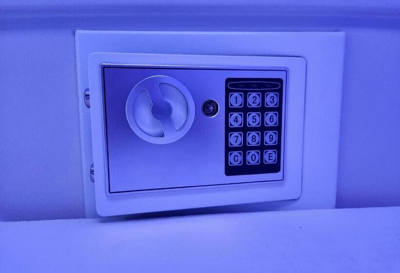 Номер Стандарт Индивидуальный, Galaxy Pod
