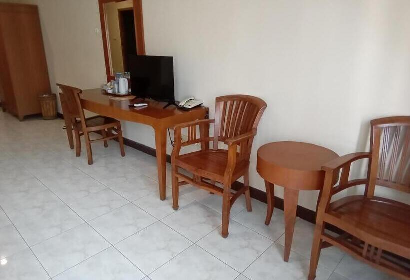 디럭스 룸, Resort Prima Cipayung