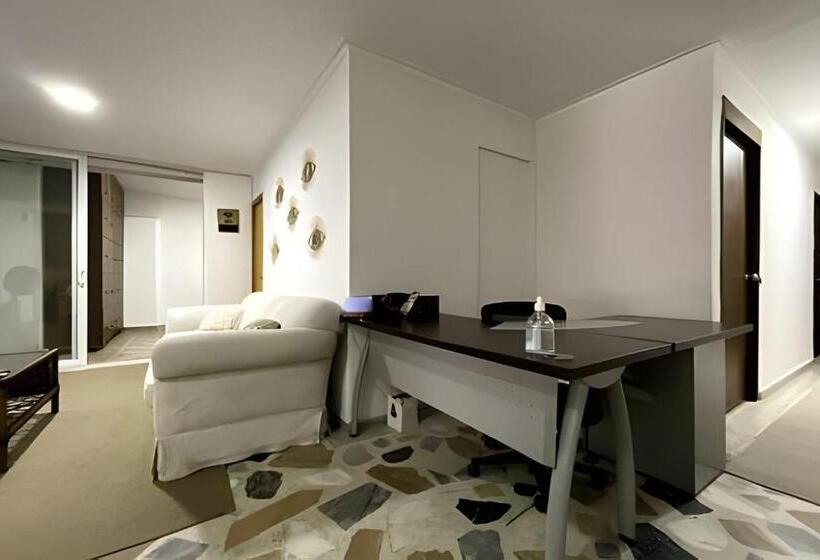 디럭스 스튜디오, Gl Hostal Habitacion Familiar