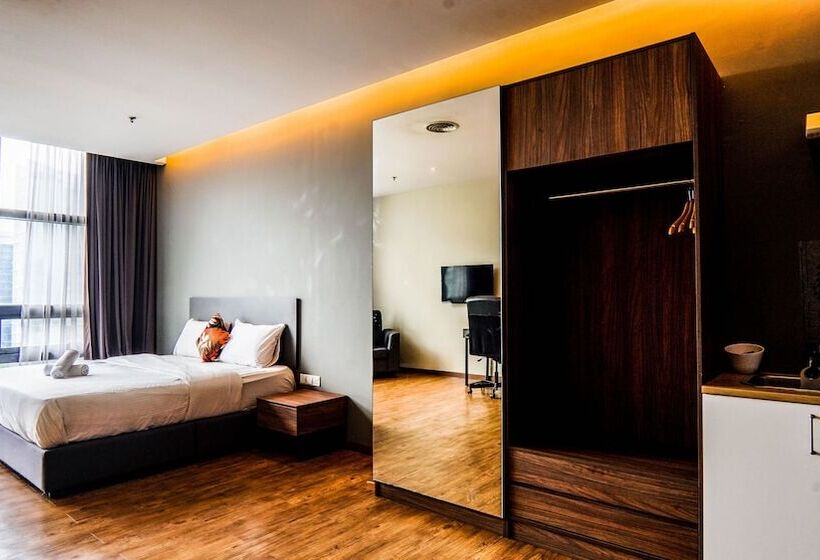 استودیوی استاندارد, Bangsar Trade Centre By Airhost