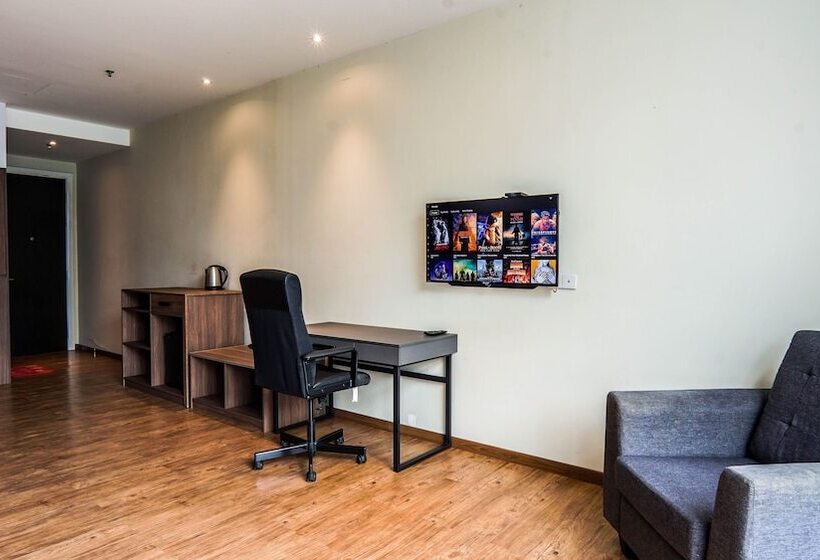 استودیوی استاندارد, Bangsar Trade Centre By Airhost