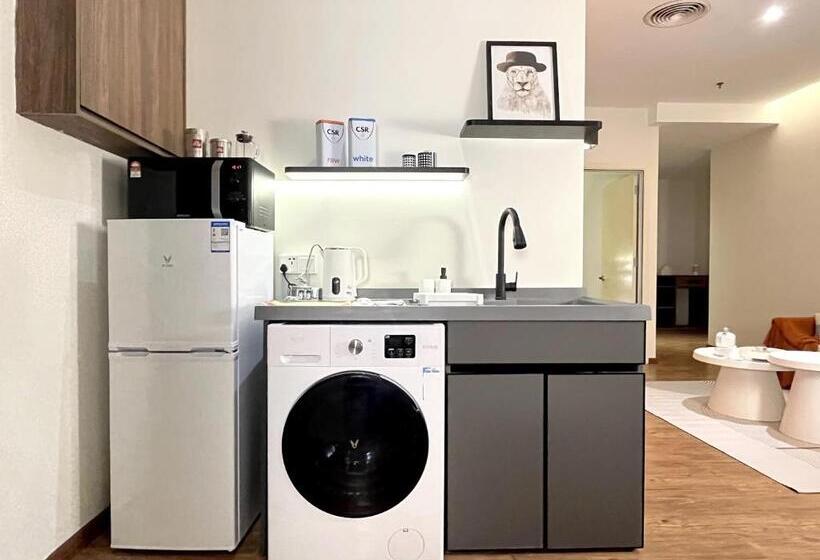 1 Bedroom Apartment City View, Bangsar Trade Centre By Airhost