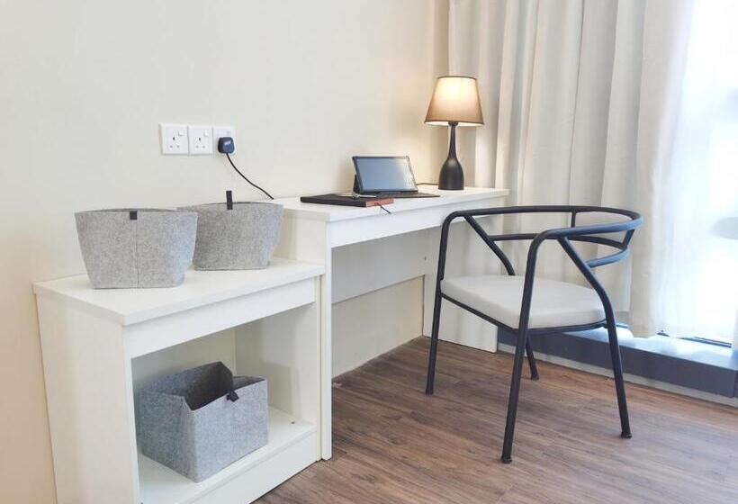 استودیوی لوکس, Bangsar Trade Centre By Airhost