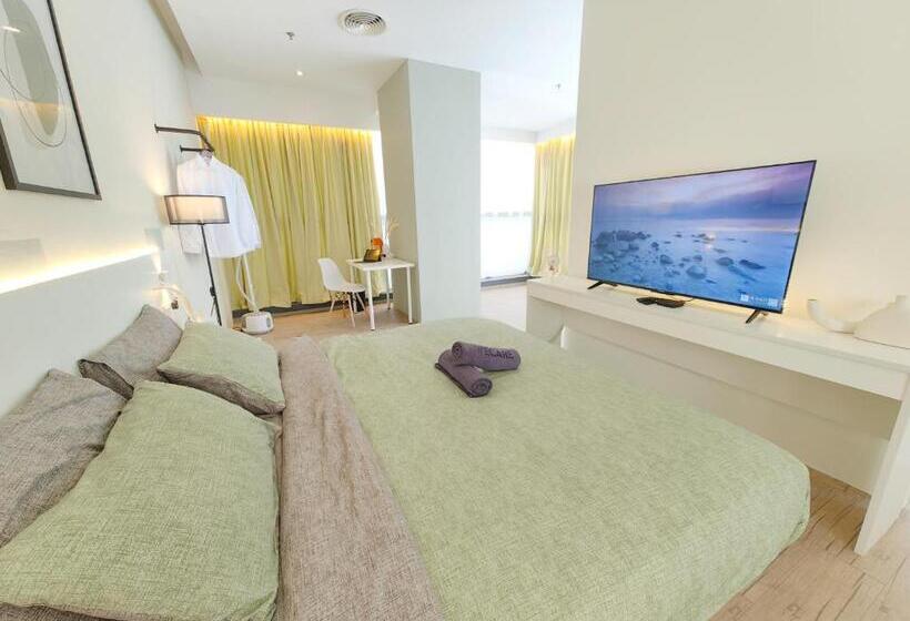 استودیوی سوپریور, Bangsar Trade Centre By Airhost