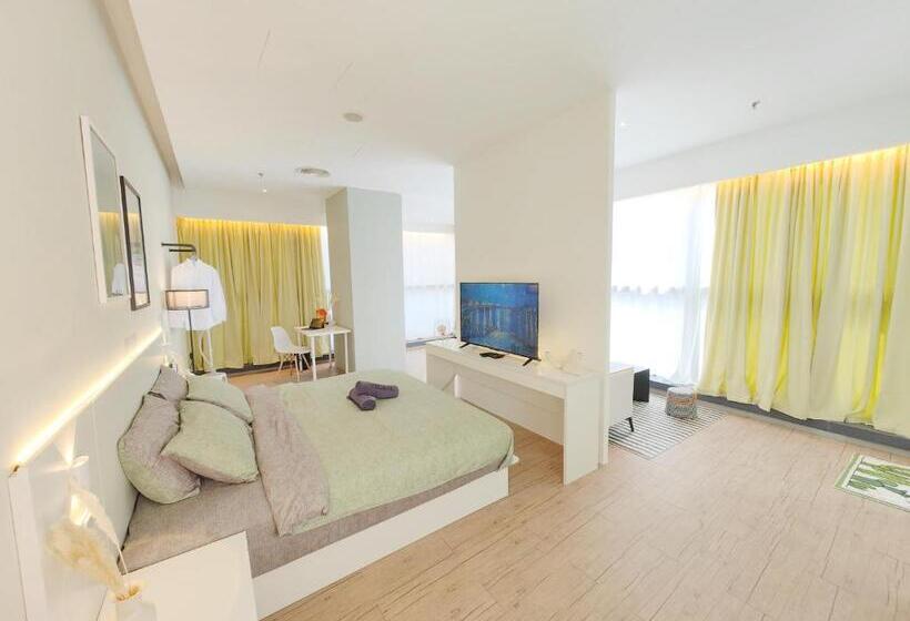 استودیوی سوپریور, Bangsar Trade Centre By Airhost