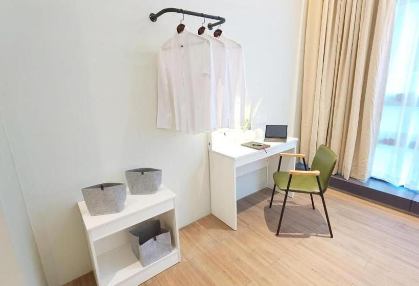 اتاق سوپریور, Bangsar Trade Centre By Airhost