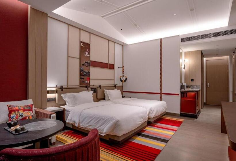Premium room w/ mountain view, Indigo Lugu Lake, An Ihg