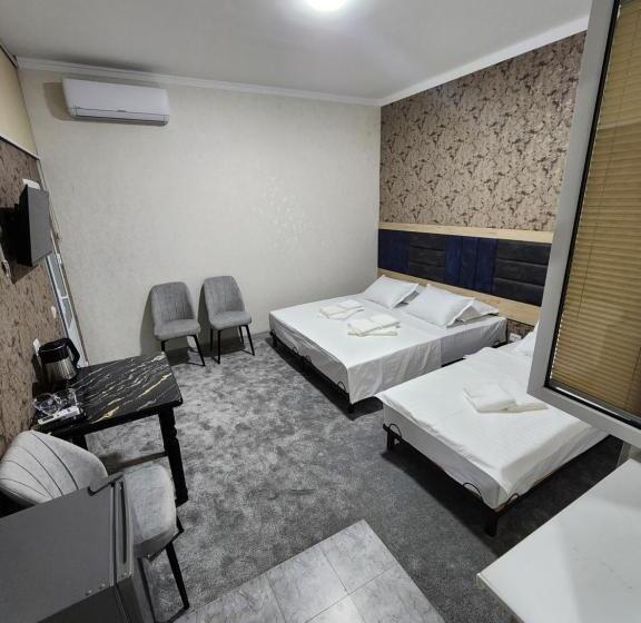 Quarto Triplo Estandar, Room4you