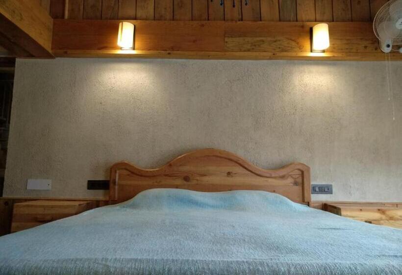 디럭스 룸, Osho Himalayas Meditation Resort