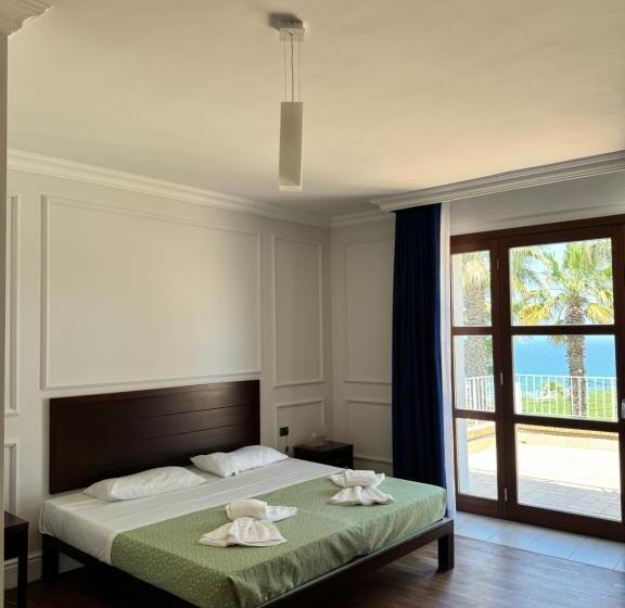 Четырехместный Номер Стандарт, Villa Livia