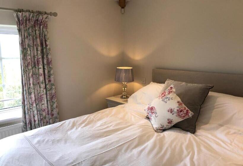Номер Deluxe Вид на Сад, Whiteways Farmhouse