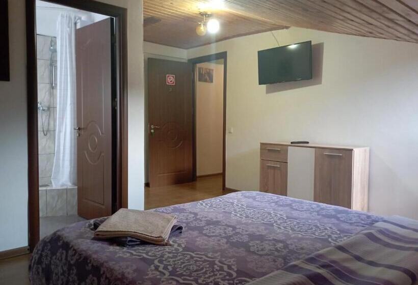 Quarto Deluxe, Pensiunea Dateș