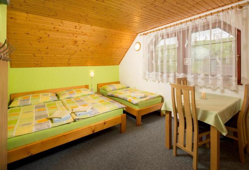 Студия Стандарт, Ada Apartments