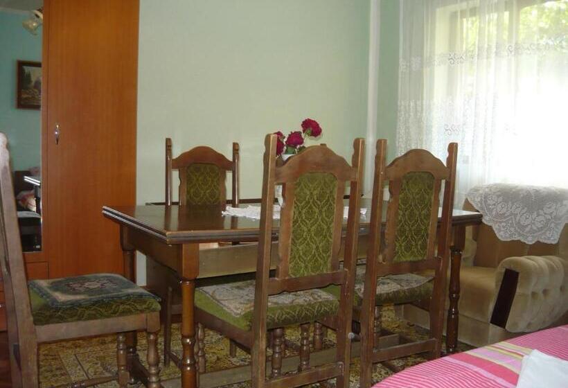 اتاق استاندارد چهار تخته, Rooms Banićević