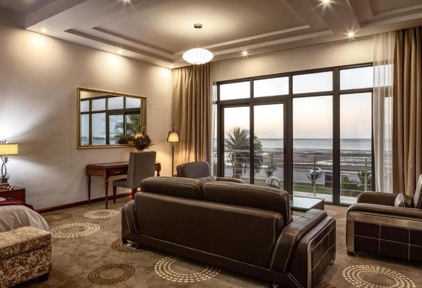 Suite with lake view, Flamingo Villas Boutique
