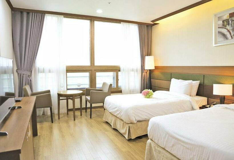 Номер Стандарт, Sacheon Grand Tourist
