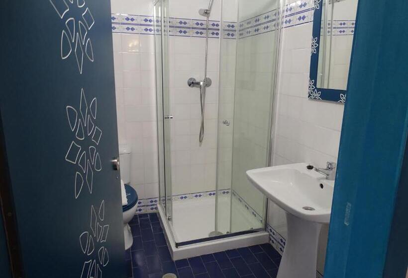 Номер Стандарт Вид на Бассейн, Casazul M&b