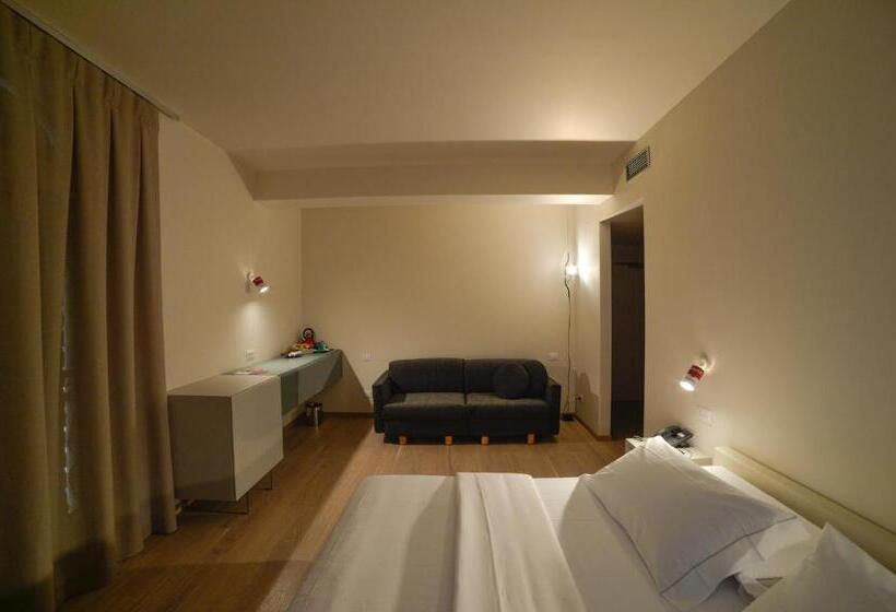 آپارتمان 1 خوابه بدون آشپزخانه, Verona Design