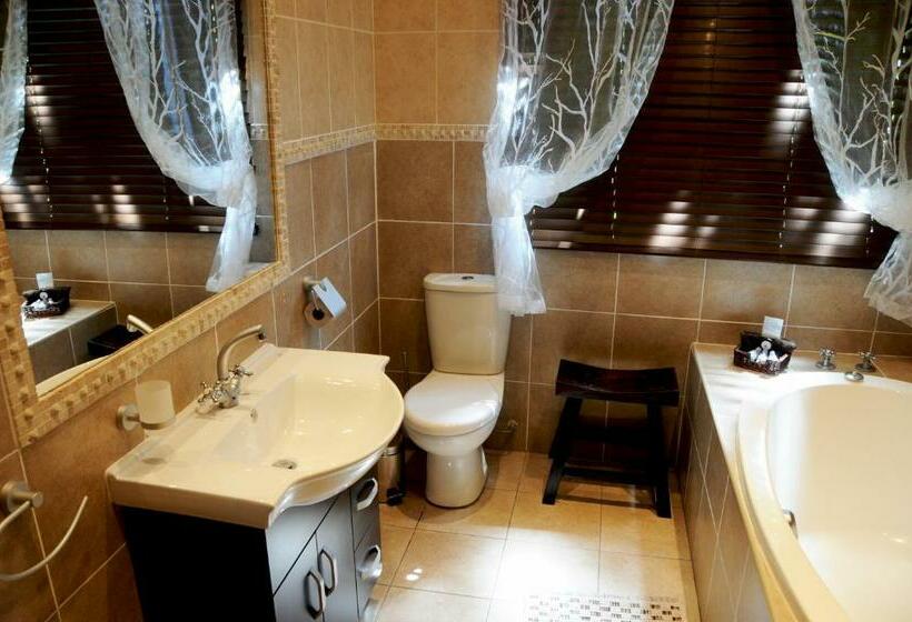 اتاق لوکس, Summer Garden Guest House