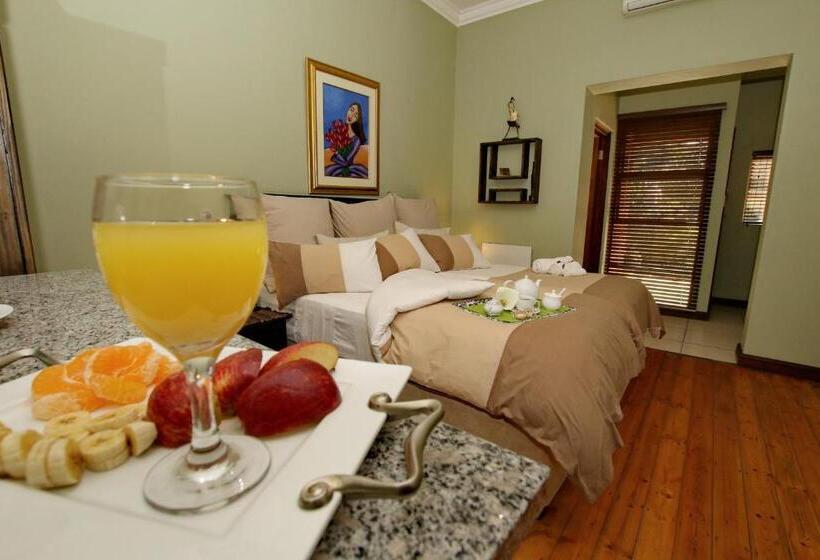 اتاق لوکس, Summer Garden Guest House