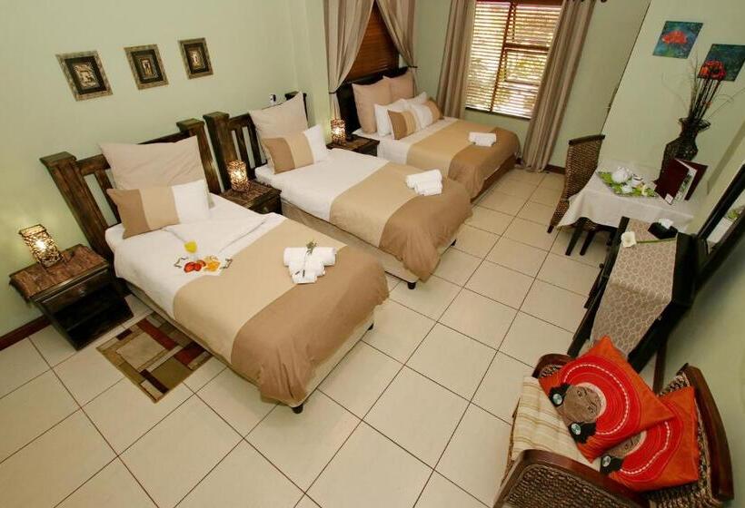 اتاق خانوادگی, Summer Garden Guest House