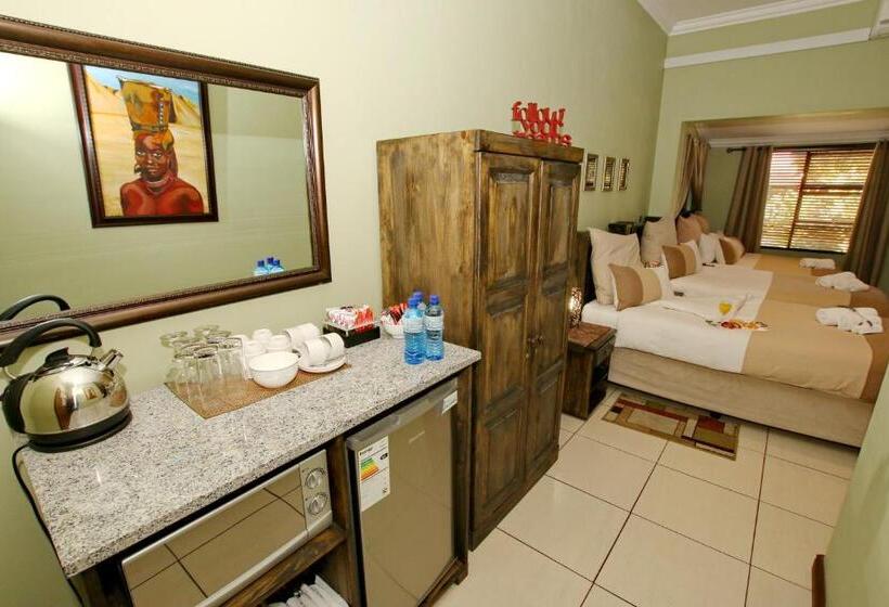 اتاق خانوادگی, Summer Garden Guest House