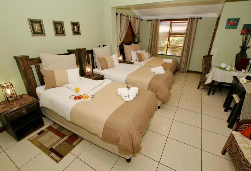 اتاق خانوادگی, Summer Garden Guest House