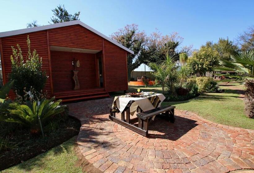 اتاق استاندارد با چشم‌انداز باغ, Summer Garden Guest House